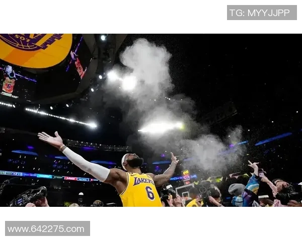 湖人主场惜败开拓者，遭遇连败：豪门球队的艰难时刻