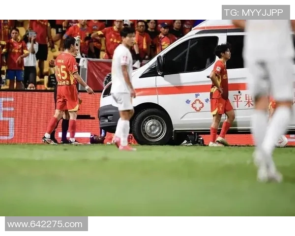 科隆球迷怒呼主帅下课，要求挽回连败颓势